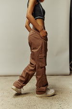 SAND UTILITARIAN CARGOS